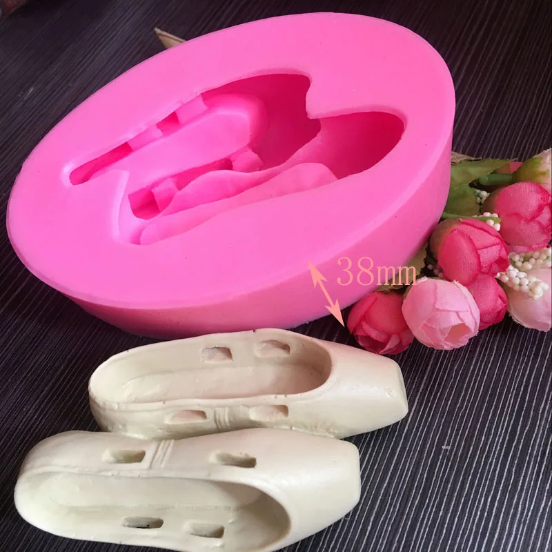New Ballet Shoes Soap Silicone Mould Cake Decoration Tool 3D Chocolate Candy Mould DIY Gypsum Candle Mould
New Ballet Shoes Soap Silicone Mould Cake Decoration Tool 3D Chocolate Candy Mould DIY Gypsum Candle Mould