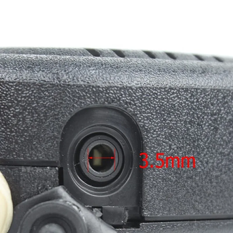 PMMN4013A 2 Pin Handheld Speaker Microphone MIC For MOTOROLA Radios EP450 GP300 GP88s GP2000 Walkie talkie Accessories
PMMN4013A 2 Pin Handheld Speaker Microphone MIC For MOTOROLA Radios EP450 GP300 GP88s GP2000 Walkie talkie Accessories