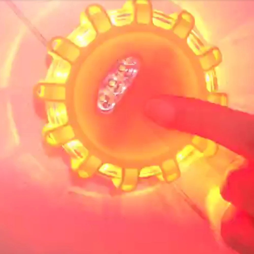 3Pack LED Road Flares Flashing Warning Light Roadside Safety Light for Car Boat Truck 
3Pack LED Road Flares Flashing Warning Light Roadside Safety Light for Car Boat Truck