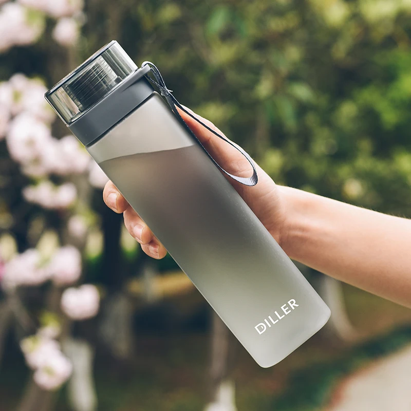 Creative Square Plastic Water Sports Bottle Outdoor Travel Water Jug Children Portable Bottles for Water Fruit Drink bottle
Creative Square Plastic Water Sports Bottle Outdoor Travel Water Jug Children Portable Bottles for Water Fruit Drink bottle