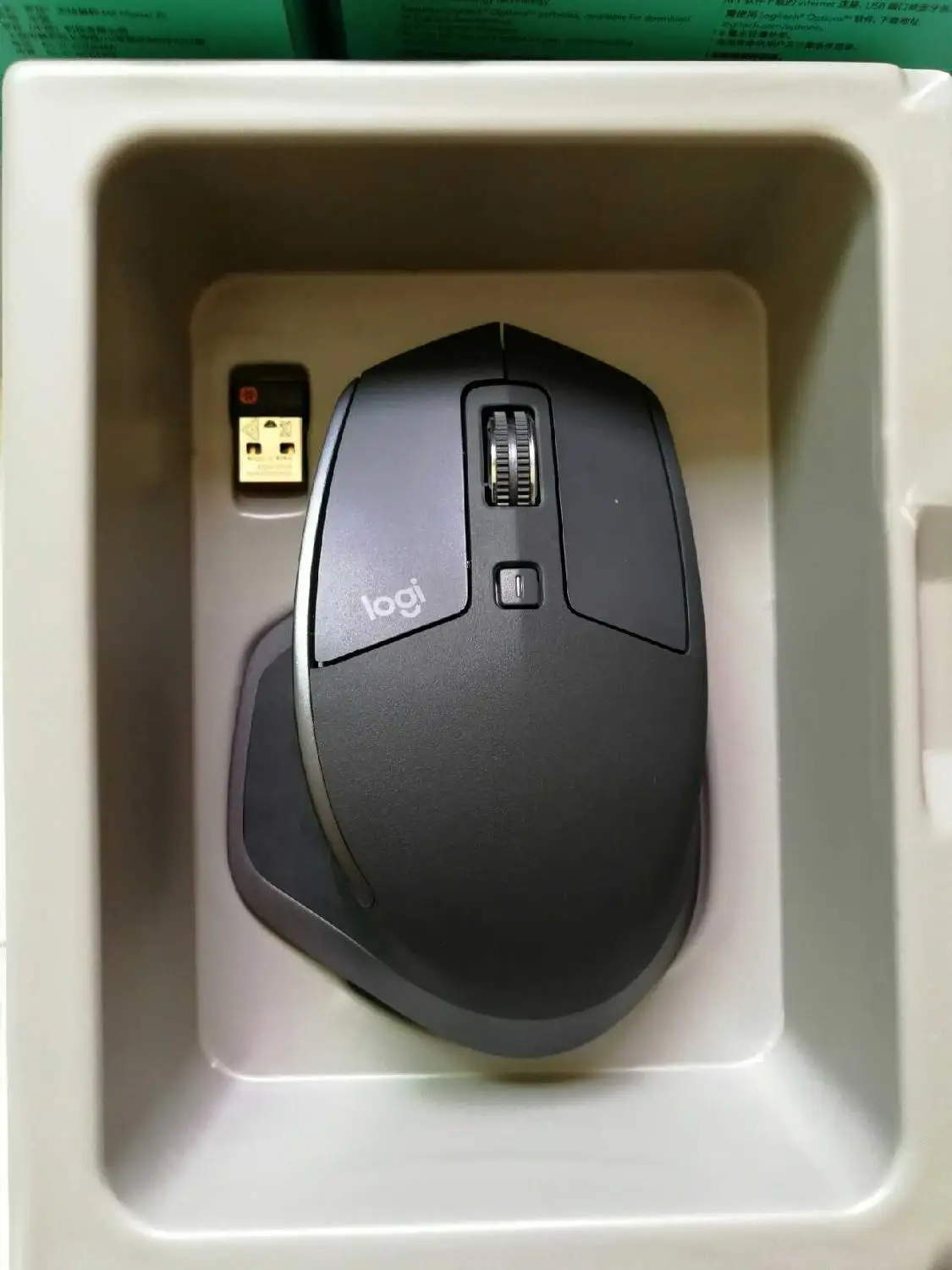 USED Logitech MX MASTER 2S office mouse 2.4G wireless Bluetooth Multi-device connection Fast charging
USED Logitech MX MASTER 2S office mouse 2.4G wireless Bluetooth Multi-device connection Fast charging
