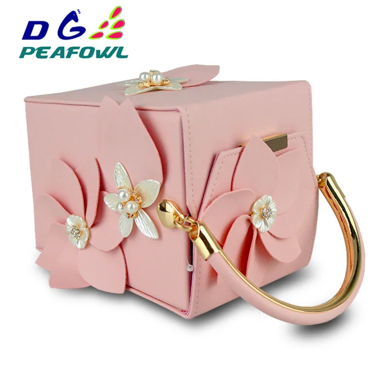 Designer Pink PU Flowers Beaded Women Totes Bags Evening Party Clutches Gift Box Clutch Wedding Dinner Handbag Bolsa Feminina
Designer Pink PU Flowers Beaded Women Totes Bags Evening Party Clutches Gift Box Clutch Wedding Dinner Handbag Bolsa Feminina