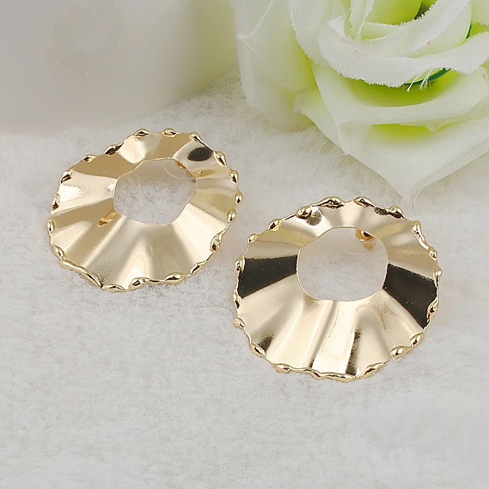 Gold Color Big Geometric Stud Earrings for Women Statement Large Earrings Vintage Jewelry Party Gift
Gold Color Big Geometric Stud Earrings for Women Statement Large Earrings Vintage Jewelry Party Gift