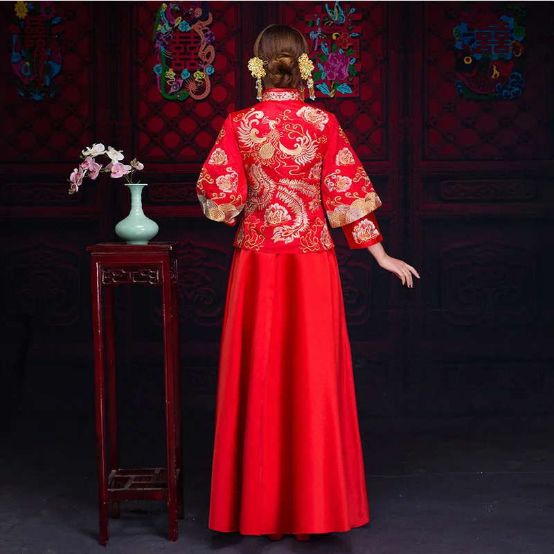 vintage Chinese style formal dress royal phoenix wedding cheongsam costume red bride traditional Tang suit Embroidery Qipao New
vintage Chinese style formal dress royal phoenix wedding cheongsam costume red bride traditional Tang suit Embroidery Qipao New
