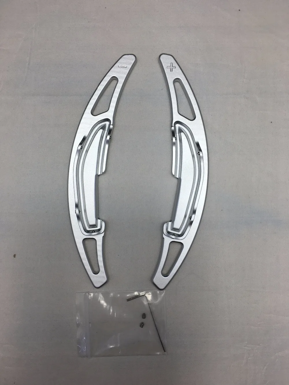 Silver Aluminium Car Steering Wheel DSG Paddle Extension Shift Shifters Paddles Sticker Decoration For BMW M2 M3 M4 M5 M6 X5 X6
Silver Aluminium Car Steering Wheel DSG Paddle Extension Shift Shifters Paddles Sticker Decoration For BMW M2 M3 M4 M5 M6 X5 X6