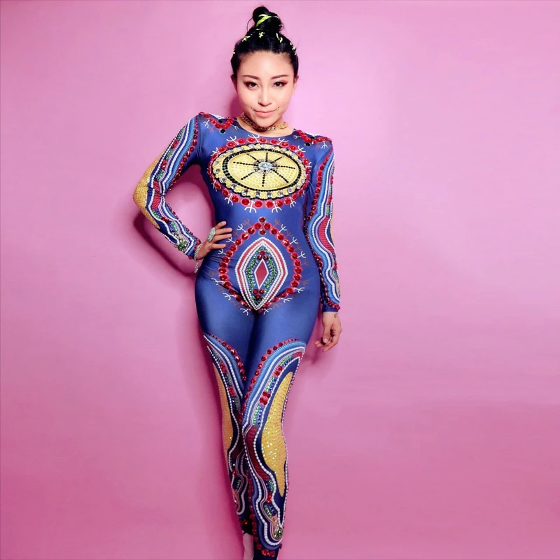 2021 Women New Bright Multicolor Rhinestones Sexy Blue jumpsuit stage costumes Dancer prom show Rompers with performance costume
2021 Women New Bright Multicolor Rhinestones Sexy Blue jumpsuit stage costumes Dancer prom show Rompers with performance costume