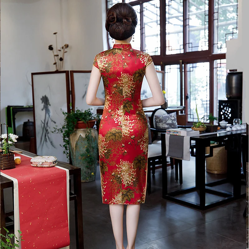 Noble Sexy Ladies Cheongsam 2019 Summer Chinese style Mandarin Collar Knee Length Dress Womens Qipao Slim Party Dresses Vestido
Noble Sexy Ladies Cheongsam 2019 Summer Chinese style Mandarin Collar Knee Length Dress Womens Qipao Slim Party Dresses Vestido