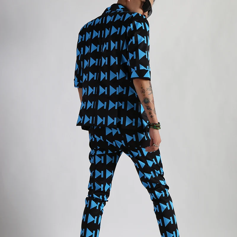 M-2XL!! New Tide Personality Sleeve Thin Geometric Print Small Suit Set Men's Blazer.
M-2XL!! New Tide Personality Sleeve Thin Geometric Print Small Suit Set Men's Blazer.