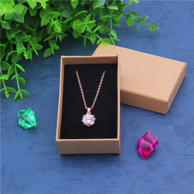 24pcs/lot 5cmx8cm Kraft Paper box Kraft Cardboard Gift Box for Necklace Ring Soap Pendant Packaging Can Personalized Custom Logo
24pcs/lot 5cmx8cm Kraft Paper box Kraft Cardboard Gift Box for Necklace Ring Soap Pendant Packaging Can Personalized Custom Logo