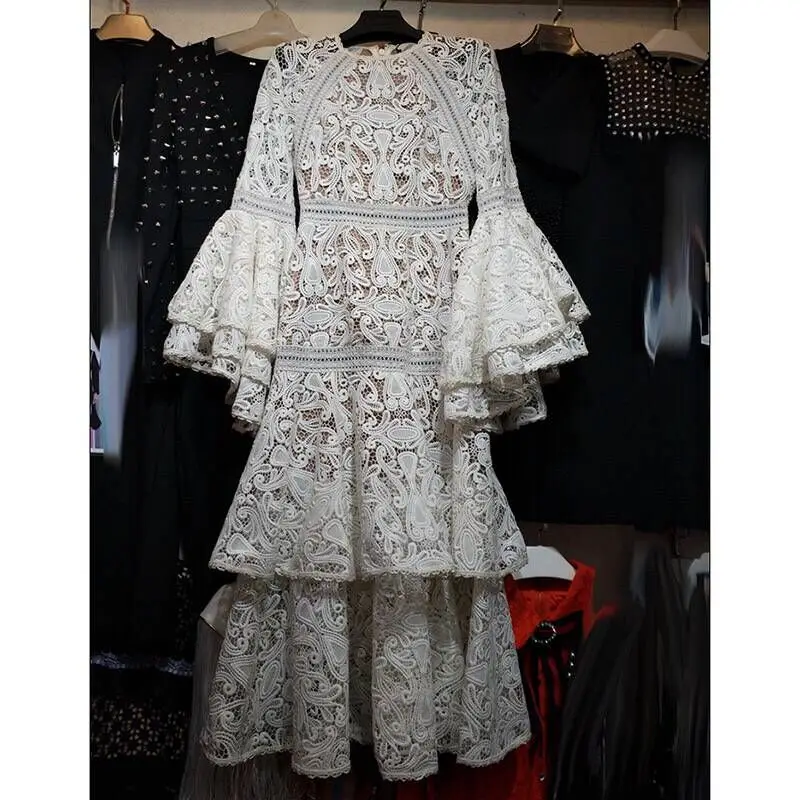 White Lace Flare Sleeve Dress Top Quality Sexy Women Ngiht CLub Vintage Elegnat Dresses Evening Party Dress
White Lace Flare Sleeve Dress Top Quality Sexy Women Ngiht CLub Vintage Elegnat Dresses Evening Party Dress
