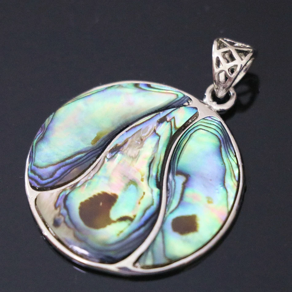 Top quality natural abalone shell 35mm flat round pendant splicing accessories free shipping fashion diy jewelry findings B1121
Top quality natural abalone shell 35mm flat round pendant splicing accessories free shipping fashion diy jewelry findings B1121