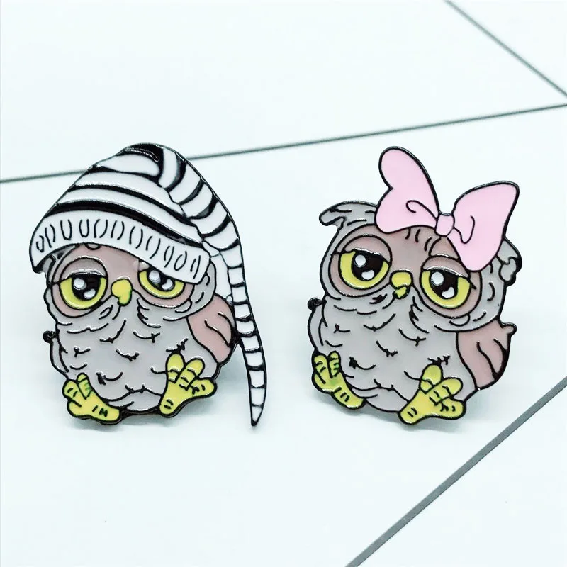 New Owl Brooch Bow Owl Long-tailed Owl Couple Animal Brooch Gift Child Cute Cartoon Badge Gift Jewelry Backpack Clothing Pendant
New Owl Brooch Bow Owl Long-tailed Owl Couple Animal Brooch Gift Child Cute Cartoon Badge Gift Jewelry Backpack Clothing Pendant