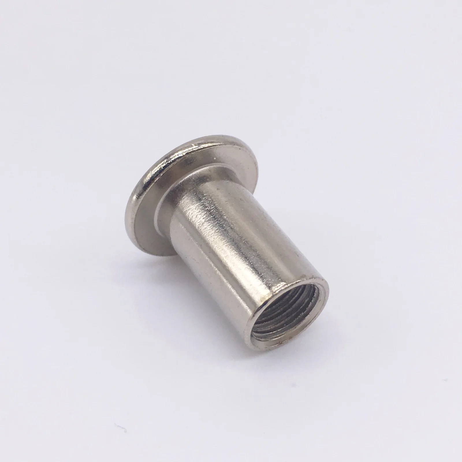 Wkooa 50Pcs 1/4-20x15mm Barrel Nut Flat Head Hex Socket Sleeve Furniture Hardware
Wkooa 50Pcs 1/4-20x15mm Barrel Nut Flat Head Hex Socket Sleeve Furniture Hardware
