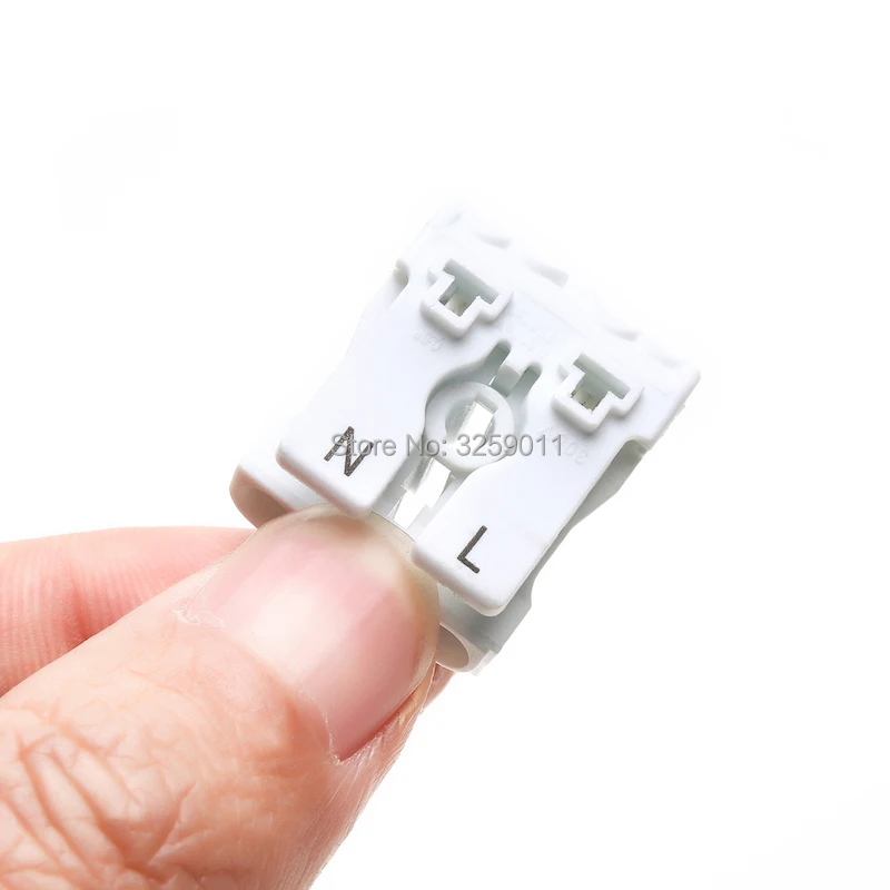 50PCS Quick Lamp Wire Connector Electrical Cable Clamp Free Screw Plug-Out Type Pitch 2Pin With Peg With Ground Contact BELEKS
50PCS Quick Lamp Wire Connector Electrical Cable Clamp Free Screw Plug-Out Type Pitch 2Pin With Peg With Ground Contact BELEKS