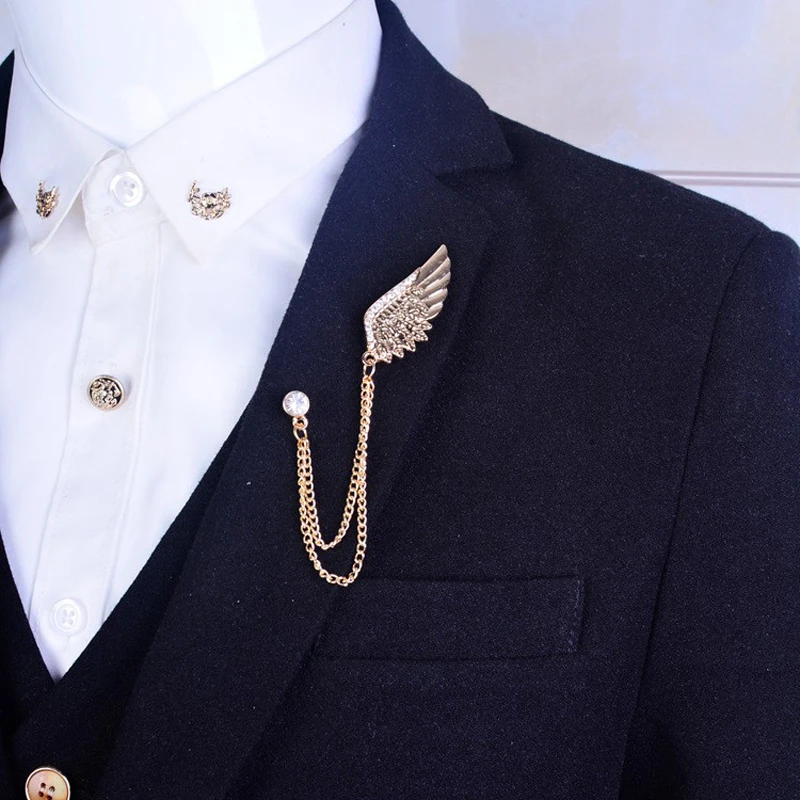 Elegant Chain Tassel Wing Crystal Brooch Fashion Jewelry Rhinestone Pin Brooches For Gift Unisex Jewelry
Elegant Chain Tassel Wing Crystal Brooch Fashion Jewelry Rhinestone Pin Brooches For Gift Unisex Jewelry