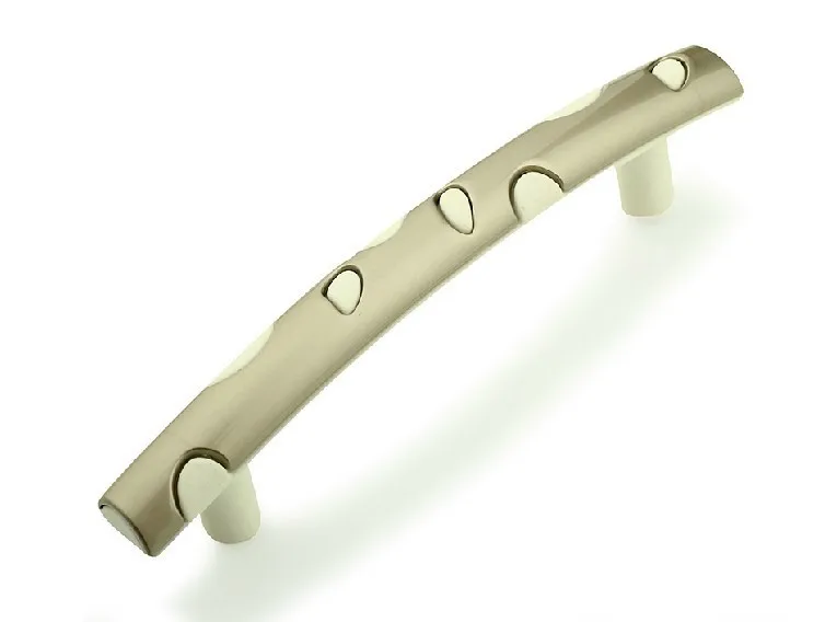 10Pcs Cabinet Drawer Hardware Modern Kitchne handle and Knobs (C.C.:96mm, L:135mm)
10Pcs Cabinet Drawer Hardware Modern Kitchne handle and Knobs (C.C.:96mm, L:135mm)