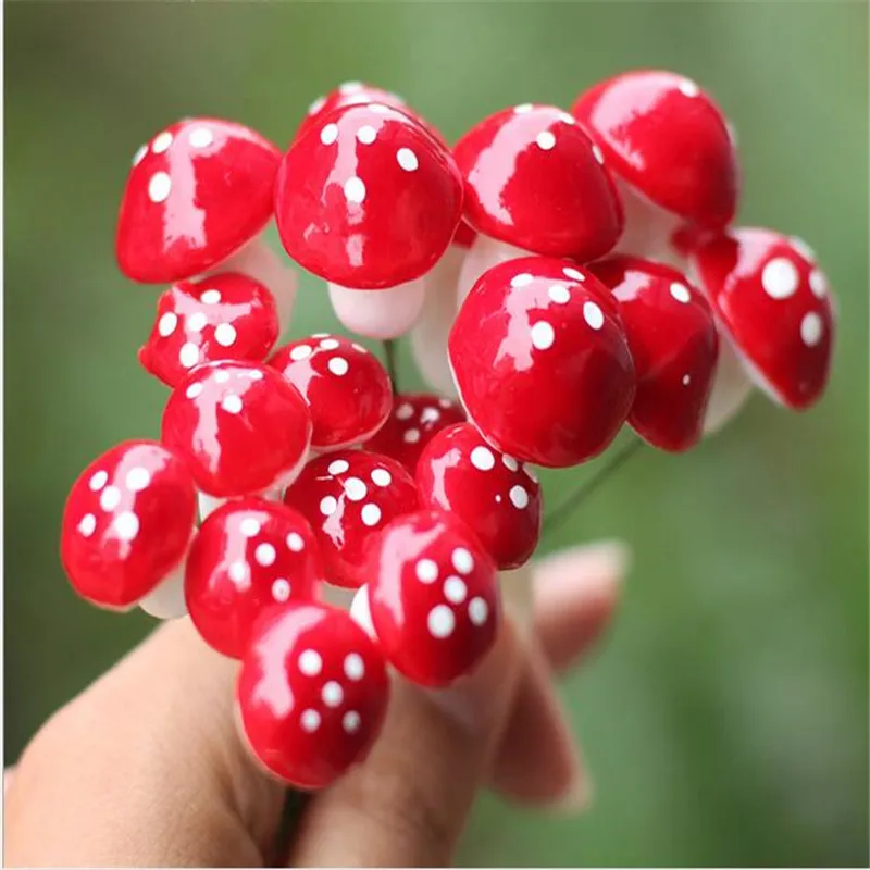 10Pcs/bag Cute Mini Red Mushroom Garden Ornament Miniature Plant Pots Fairy DIY Dollhouse Landscape Garden Decor
10Pcs/bag Cute Mini Red Mushroom Garden Ornament Miniature Plant Pots Fairy DIY Dollhouse Landscape Garden Decor