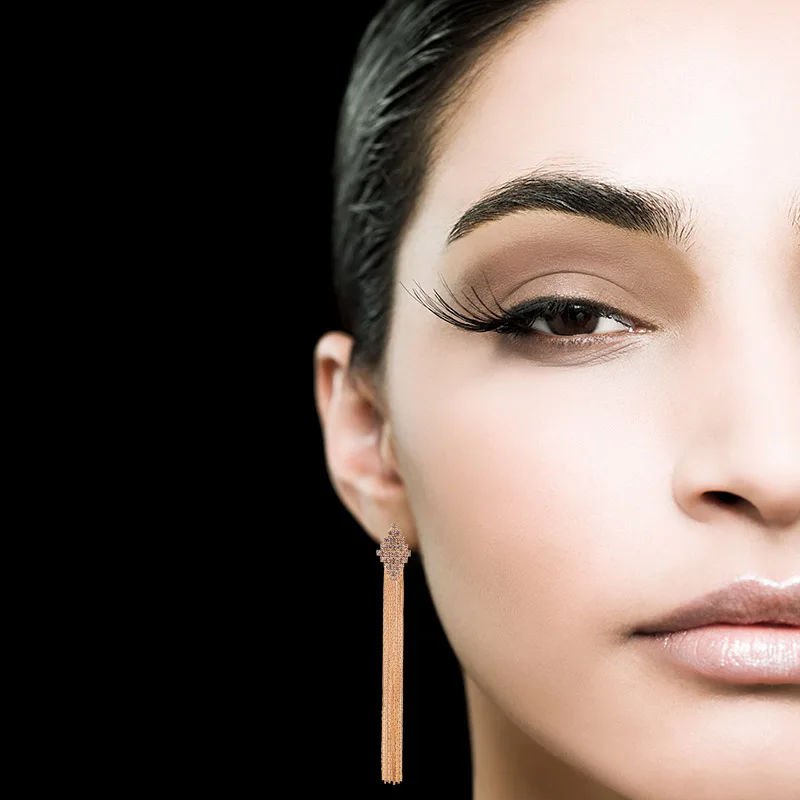New Gold Earrings Tassel Rhinestone Women's Exaggerated Fashion Earrings Ladies Party Delicate Earrings Holiday Ear Jewelry
New Gold Earrings Tassel Rhinestone Women's Exaggerated Fashion Earrings Ladies Party Delicate Earrings Holiday Ear Jewelry