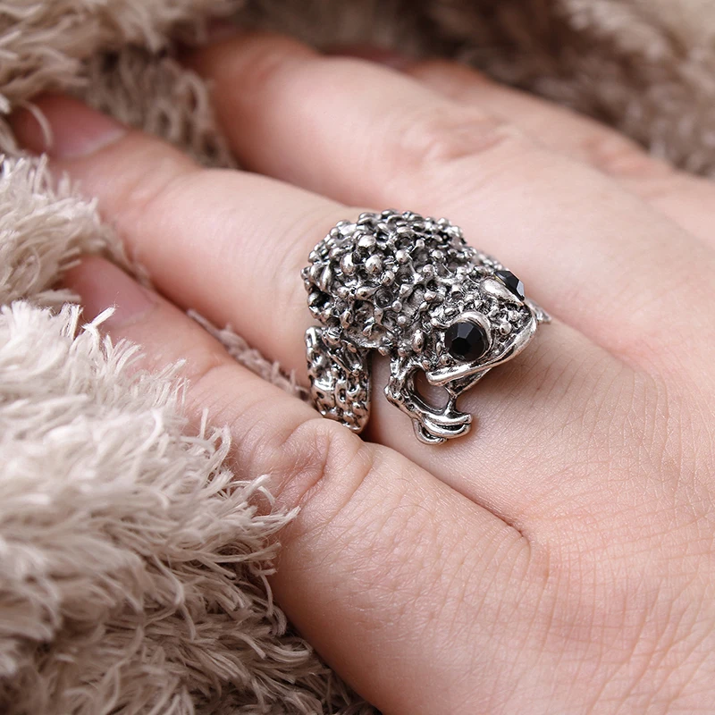 New 2017 Slavic Ring Animal toad CZ stones wedding Awe Viking Ring Scandinavian Norse Jewelry Free shipping
New 2017 Slavic Ring Animal toad CZ stones wedding Awe Viking Ring Scandinavian Norse Jewelry Free shipping