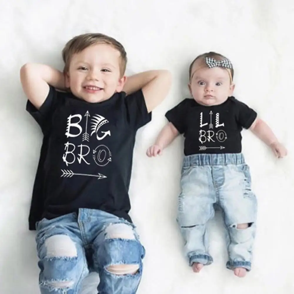 Боди с надписью Lil Brother Для маленьких мальчиков летний костюм черного цвета из