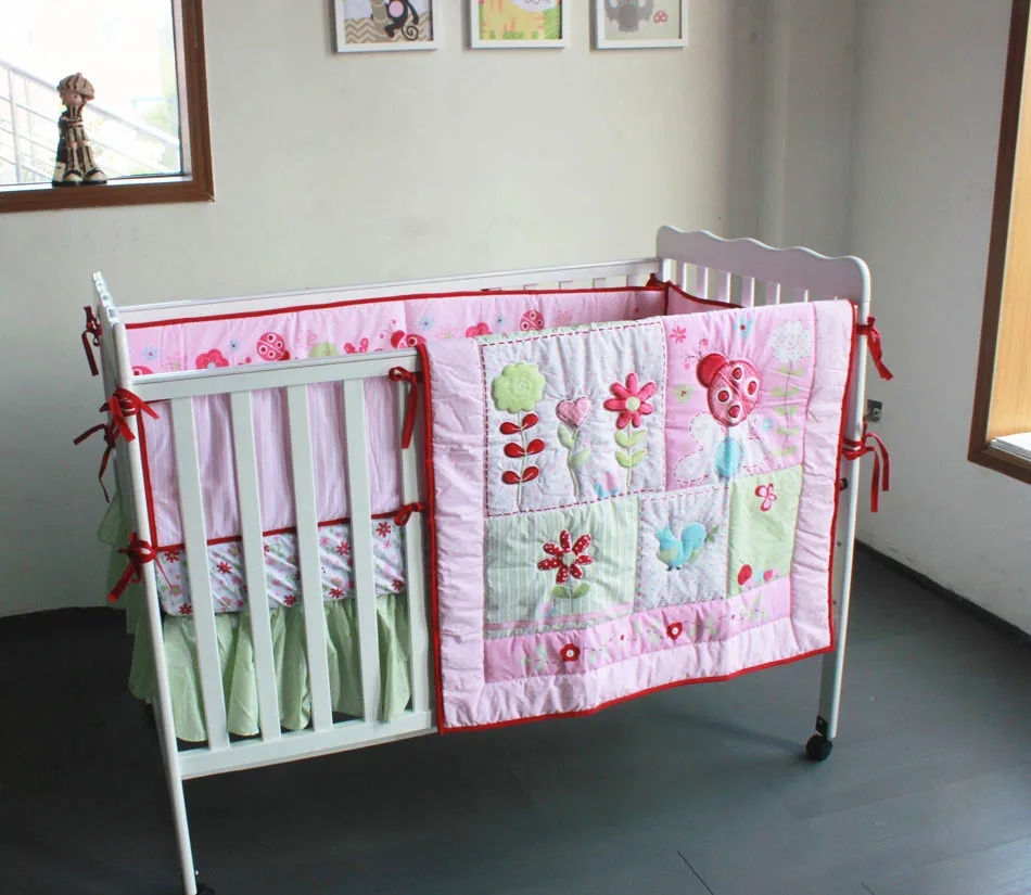 4pcs embroidered Flower Baby Bedding Set Girls 100%Cotton tour de lit bébé (4bumper+duvet+bed cover+bed skirt)
4pcs embroidered Flower Baby Bedding Set Girls 100%Cotton tour de lit bébé (4bumper+duvet+bed cover+bed skirt)