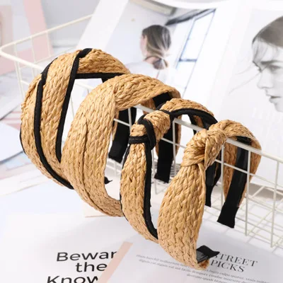 Bohemain Summer Straw Weaving Knotted Headband Cross Loop Hairband for Women Korea Fashion Wide Hair Headwear Accessories
Bohemain Summer Straw Weaving Knotted Headband Cross Loop Hairband for Women Korea Fashion Wide Hair Headwear Accessories