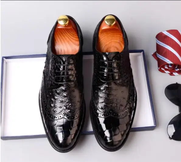 Men lace-up Crocodile pattern Bullock carved Shoes Genuine Leather pointed toe oxford For Men New men Business Casual shoes
Men lace-up Crocodile pattern Bullock carved Shoes Genuine Leather pointed toe oxford For Men New men Business Casual shoes