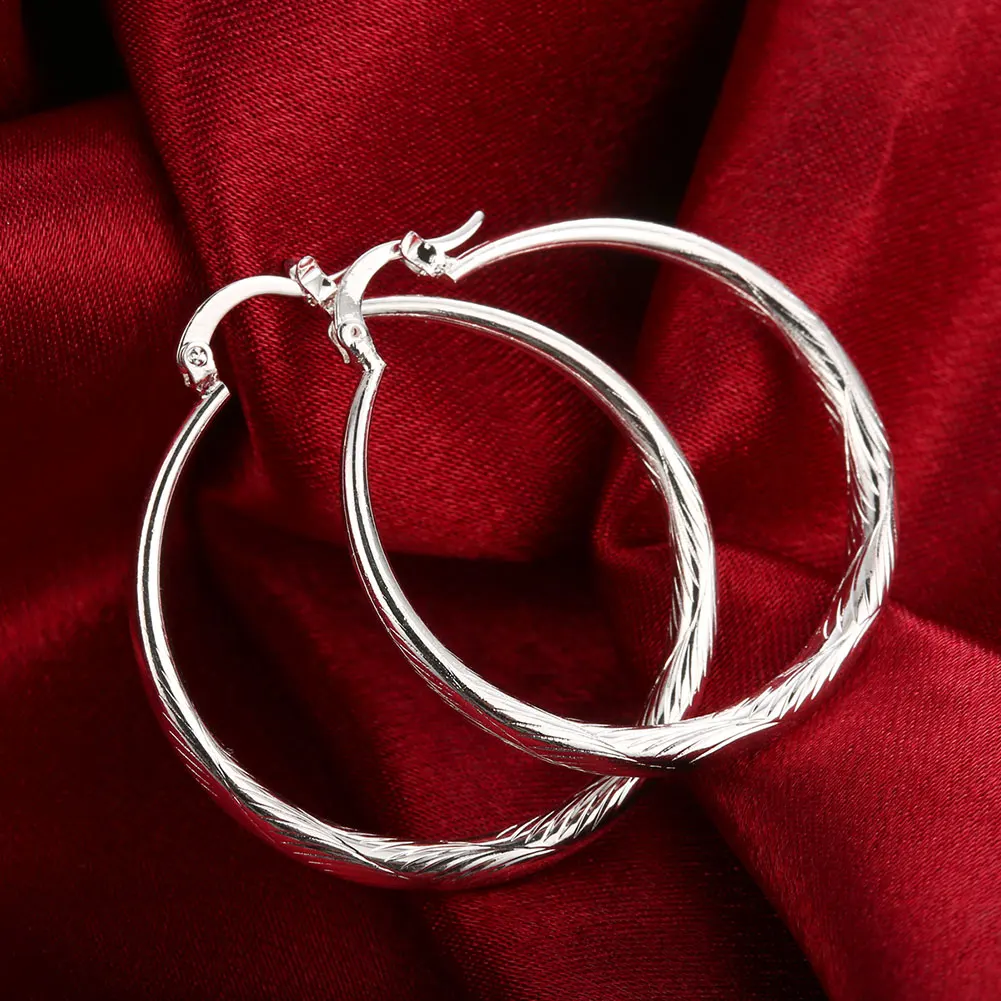 Free shipping fashion silver round earrings retro pattern earrings hoop earrings for women
Free shipping fashion silver round earrings retro pattern earrings hoop earrings for women