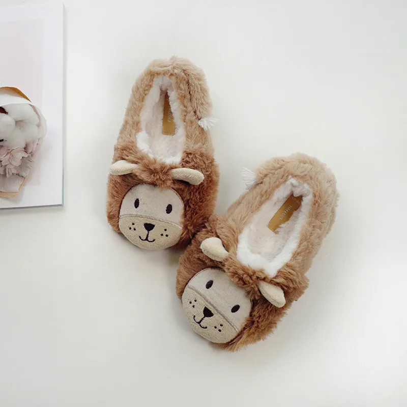 Children Slippers New Imitation Rabbit Velvet Slippery Little Lion Kids Cotton Shoes Indoor Cute Cartoon Toddler Slippers
Children Slippers New Imitation Rabbit Velvet Slippery Little Lion Kids Cotton Shoes Indoor Cute Cartoon Toddler Slippers