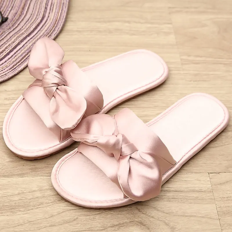 big size 36-45 Women shoes sandals ladies slippers wear-resisting outside beach shoes cartoon butterfly knot white black
big size 36-45 Women shoes sandals ladies slippers wear-resisting outside beach shoes cartoon butterfly knot white black