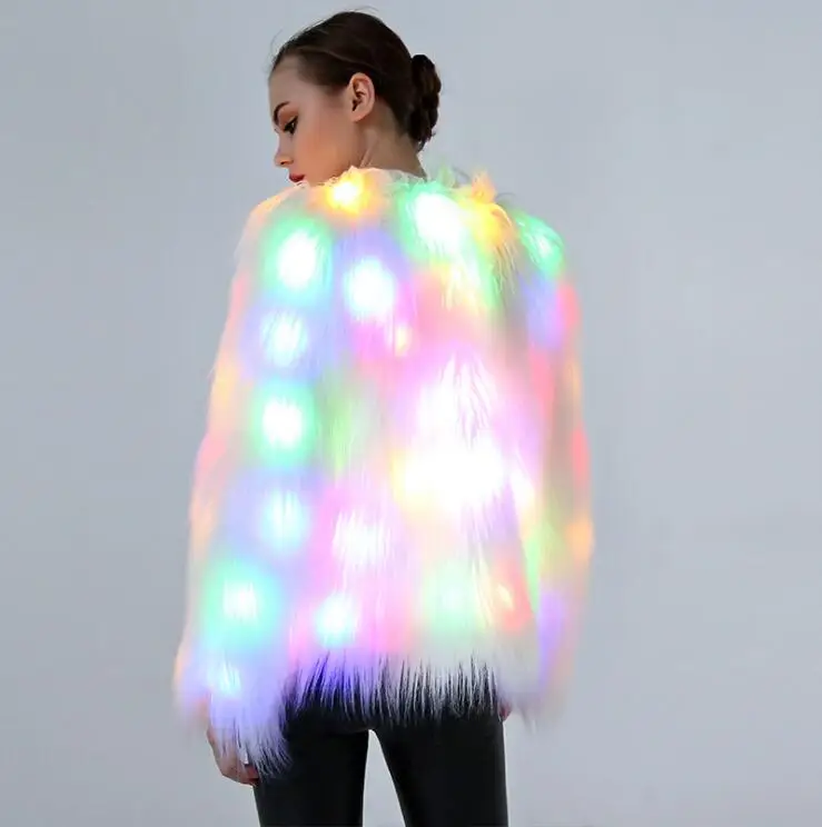 New LED Coat Stage Female Cosplay Costumes LED Luminous Clothes Women Jacket Bar Dance Show Faux Fur Coats Nightclub Christmas
New LED Coat Stage Female Cosplay Costumes LED Luminous Clothes Women Jacket Bar Dance Show Faux Fur Coats Nightclub Christmas