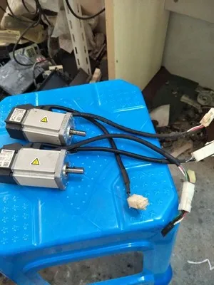 Servo motor MUMA011P1S , Used one , 90% appearance new , 3 months warranty , fast shipping
Servo motor MUMA011P1S , Used one , 90% appearance new , 3 months warranty , fast shipping