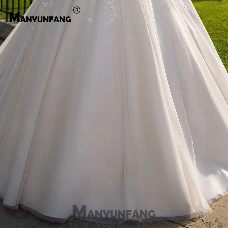 Wedding Dress 2020 Half Sleeves vestido de noiva Ball Gown Wedding Gown Beading Flowers robe de mariee Customise Gelinlik
Wedding Dress 2020 Half Sleeves vestido de noiva Ball Gown Wedding Gown Beading Flowers robe de mariee Customise Gelinlik