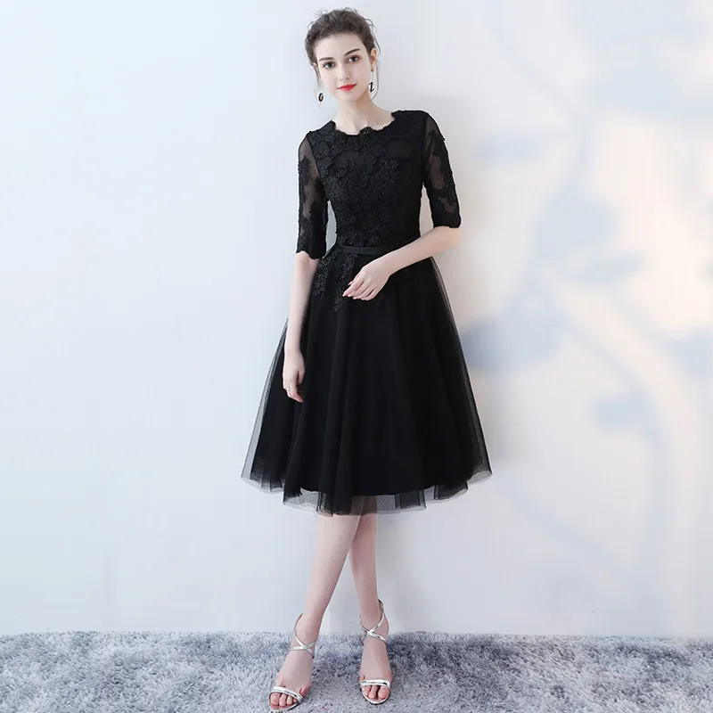 Simple Black Scoop Neck See Through Lace Vestidos De Festa A-Line Knee Length Bridesmaid Dresses Half Sleeve Prom Gowns
Simple Black Scoop Neck See Through Lace Vestidos De Festa A-Line Knee Length Bridesmaid Dresses Half Sleeve Prom Gowns