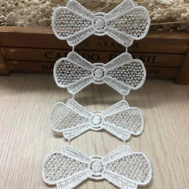 15Yards Hot Sale New White Lace Trim Embroidered Appliques Bowknot Shaped Polyester Lace Trimming DIY Sewing Crafts
15Yards Hot Sale New White Lace Trim Embroidered Appliques Bowknot Shaped Polyester Lace Trimming DIY Sewing Crafts