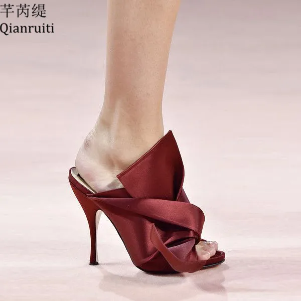 Qianruiti/зеленые красные шелковые туфли на высоком каблуке женские босоножки в