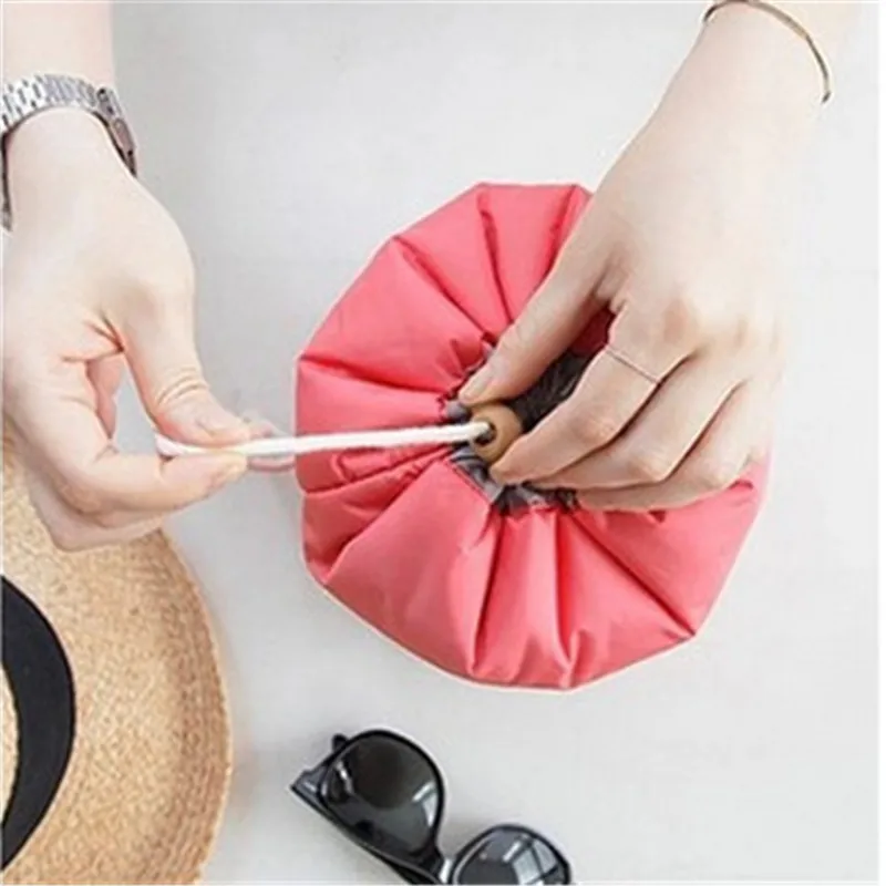 Hot Sell New Outdoor Girl Makeup Bag Cosmetic Bag Women sanitary napkin Organizer Waterproof Female Storage Make up Cosmetic Bag
Hot Sell New Outdoor Girl Makeup Bag Cosmetic Bag Women sanitary napkin Organizer Waterproof Female Storage Make up Cosmetic Bag