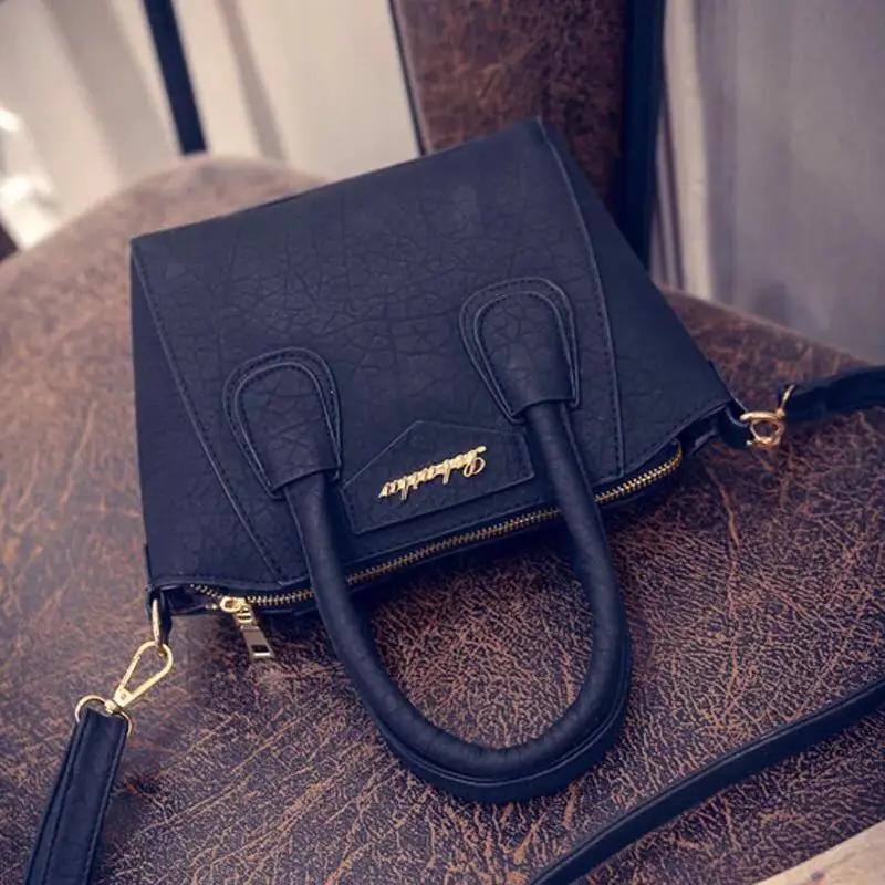Bolso Mujer Negro 2018 Fashion Hobos Women Bag Ladies Leather Handbag Casual Tote Bag Big Shoulder Bag Crocodile Messenger bag
Bolso Mujer Negro 2018 Fashion Hobos Women Bag Ladies Leather Handbag Casual Tote Bag Big Shoulder Bag Crocodile Messenger bag