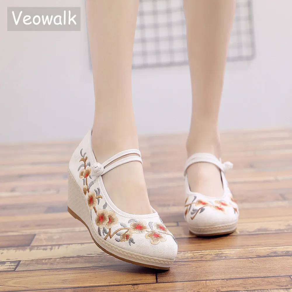 Veowalk Chinese Embroidery Women Canvas Wedge High Heels, Mary Jane Platform Pumps for Elegant Ladies Comfort Embroidered Shoes
Veowalk Chinese Embroidery Women Canvas Wedge High Heels, Mary Jane Platform Pumps for Elegant Ladies Comfort Embroidered Shoes
