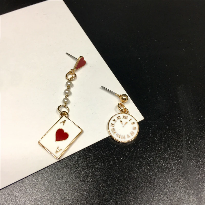 SexeMara Gold Red Peach Alice Dream Clock Dangle Earrings Poker Card Asymmetrical Earring Long Created Pearl Fashion Jewelry
SexeMara Gold Red Peach Alice Dream Clock Dangle Earrings Poker Card Asymmetrical Earring Long Created Pearl Fashion Jewelry