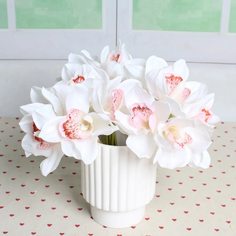60pcs Artificial Orchid Bouquet Short Branch Real Feel DIY Wedding Bride Hand Flower Home Table Decoration Party Holiday Gift
60pcs Artificial Orchid Bouquet Short Branch Real Feel DIY Wedding Bride Hand Flower Home Table Decoration Party Holiday Gift