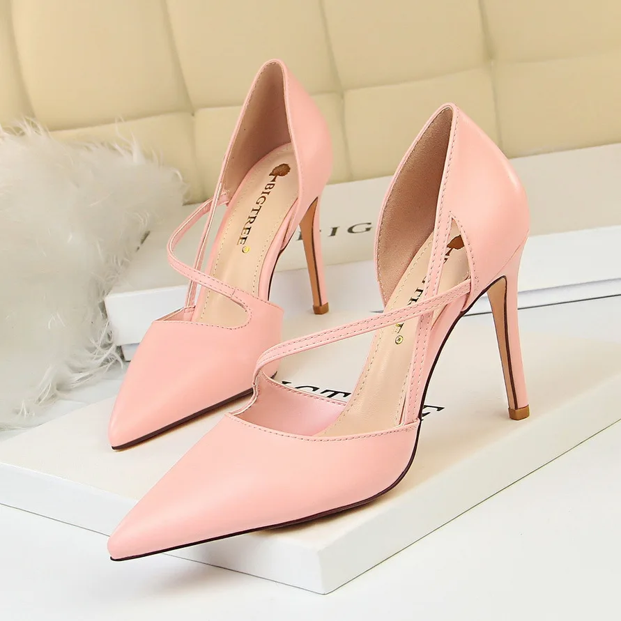 Basic pumps women shoes Kitty Heels women's shoes with high heels Fashion tall thin sweet ladies fashion office cross strap
Basic pumps women shoes Kitty Heels women's shoes with high heels Fashion tall thin sweet ladies fashion office cross strap
