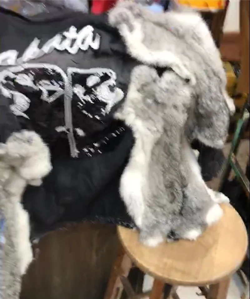 2018 Spring Full Cotton Coats Streetwear Fur New Real Rabbit Stitching Back Personality Beaded Decorative Patterns Trend Female
2018 Spring Full Cotton Coats Streetwear Fur New Real Rabbit Stitching Back Personality Beaded Decorative Patterns Trend Female
