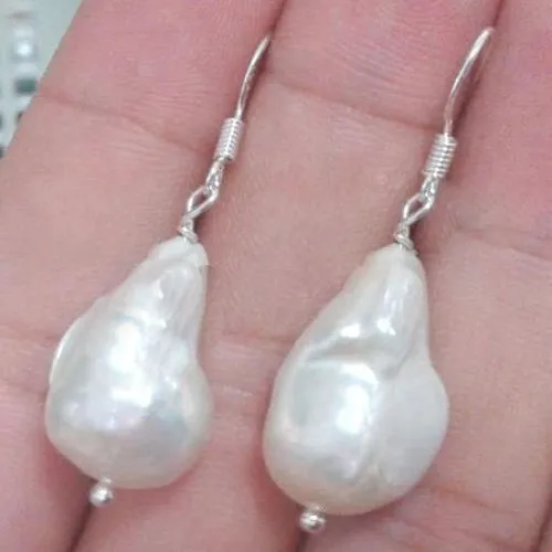 New Natural Beautiful 12x18mm Genuine WHITE BAROQUE KESHI PEARL Tibetan Silver Earrings
New Natural Beautiful 12x18mm Genuine WHITE BAROQUE KESHI PEARL Tibetan Silver Earrings