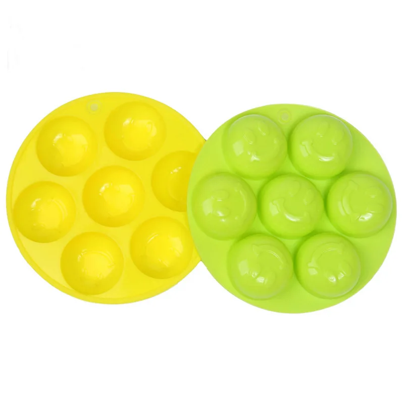 Random Color 7 hole smiley silicone bakeware round cake pan soap mold silicone mold chocolate ice lattice 13.3cm*1.9cm
Random Color 7 hole smiley silicone bakeware round cake pan soap mold silicone mold chocolate ice lattice 13.3cm*1.9cm