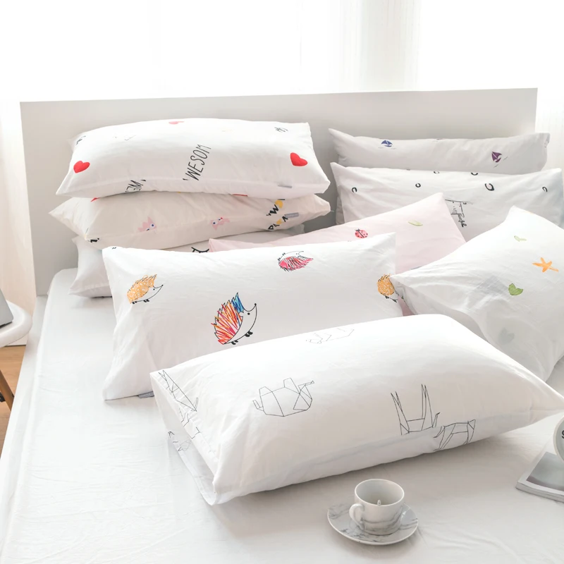 100% cotton geometric cartoon lovely Modern Nordic decorative pillowcase kid children British American classic style pillow case
100% cotton geometric cartoon lovely Modern Nordic decorative pillowcase kid children British American classic style pillow case