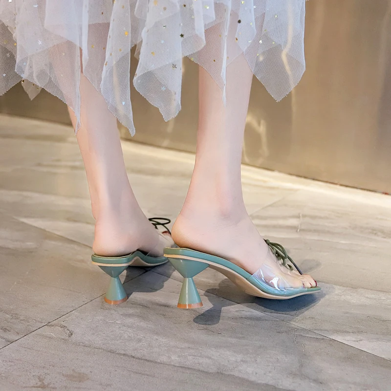 2019 New Summer Women Comfortable Slippers High Heels Lace Up Transparent Shoes Woman Mature Female Wild Casual Flip Flops
2019 New Summer Women Comfortable Slippers High Heels Lace Up Transparent Shoes Woman Mature Female Wild Casual Flip Flops