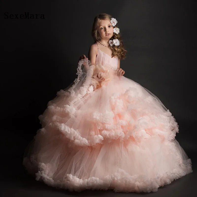 Pink Cloud Real Picture Ball Gown flower girl dress V Neck junior bridesmaid outfit for wedding party custom made size
Pink Cloud Real Picture Ball Gown flower girl dress V Neck junior bridesmaid outfit for wedding party custom made size