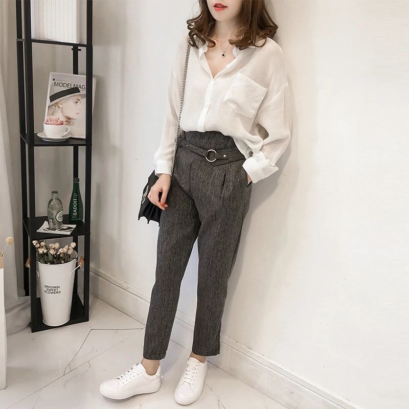 Casual Loose Women Shirts 2020 Autumn New Fashion Collar Plus Size Blouse Long Sleeve Buttons White Shirt Women Tops Streetwear
Casual Loose Women Shirts 2020 Autumn New Fashion Collar Plus Size Blouse Long Sleeve Buttons White Shirt Women Tops Streetwear