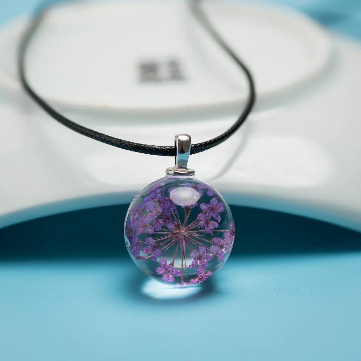Natural Dried Flower Glass Ball Pendant long Rope Necklace with Ceramic Beads Drop shipping #FY311
Natural Dried Flower Glass Ball Pendant long Rope Necklace with Ceramic Beads Drop shipping #FY311